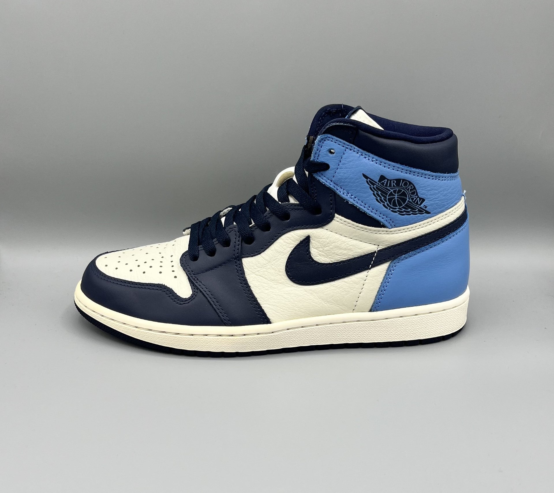 Jordan 1 Retro High OG shops Obsidian UNC 2019 555088-140 Size 10 Brand New Fast Ship!