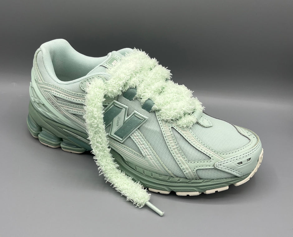 Snkrs83 - Lacets Fluffy pour tes sneakers préférées ! – snkrs83