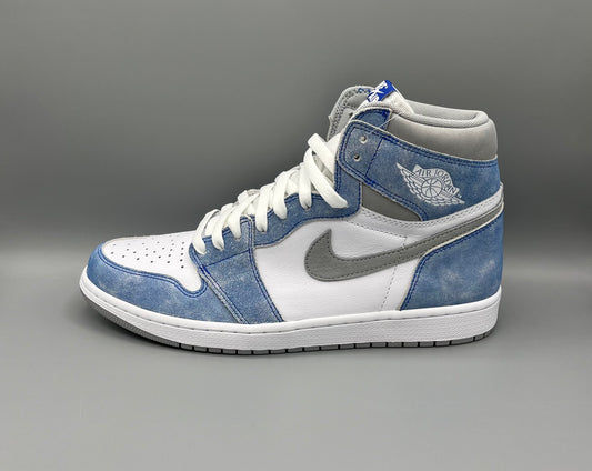 Air Jordan 1 Retro High OG "Hyper Royal"