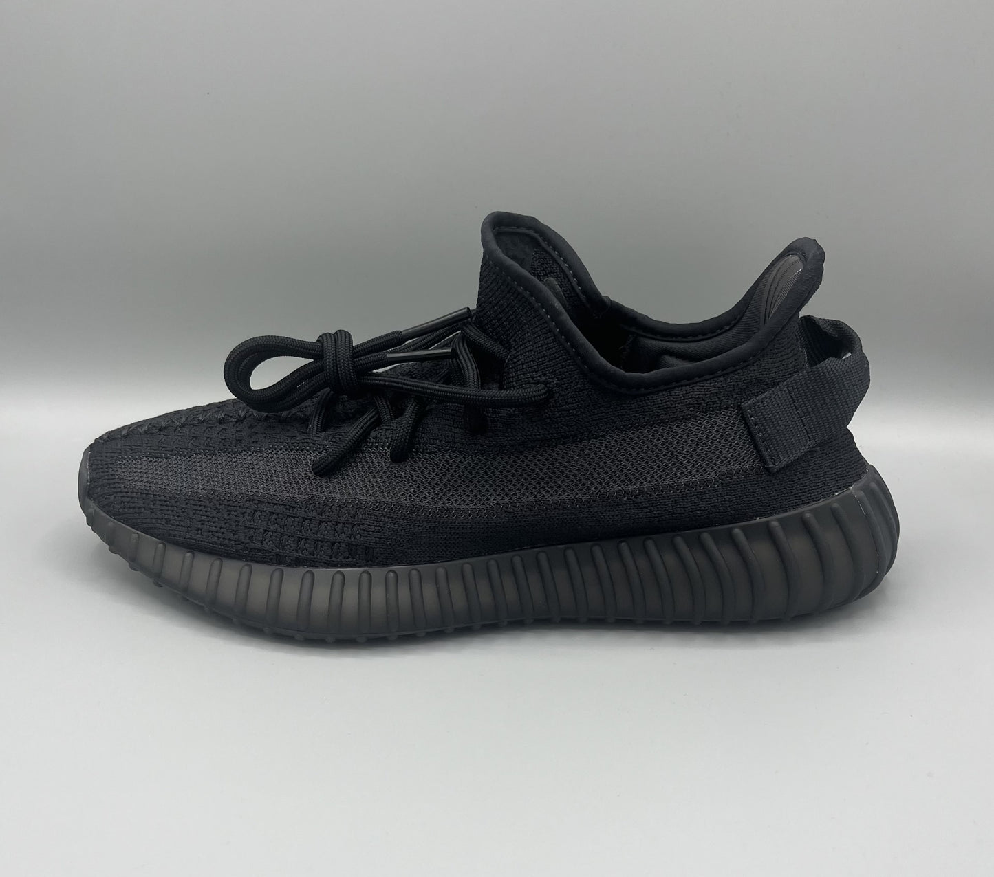 Yeezy Boost 350 V2 "Onyx" - snkrs83