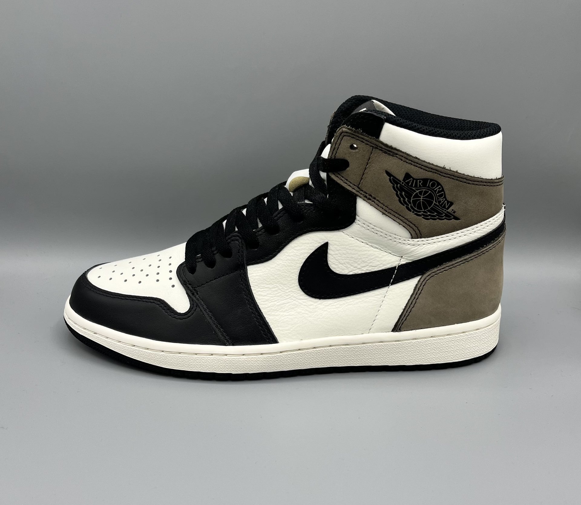 Air Jordan 1 High "Dark Mocha" - snkrs83
