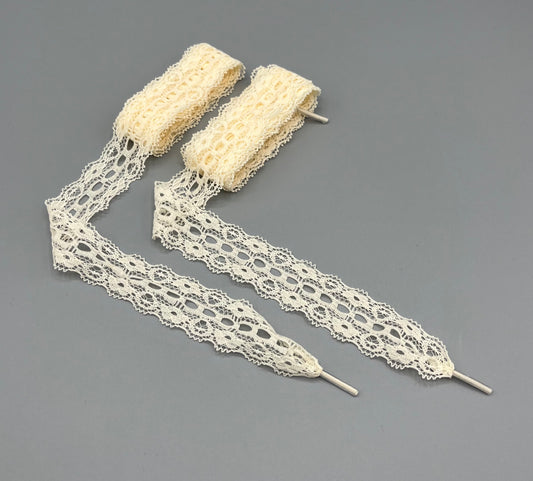 Lacets en dentelle beige pour chaussures