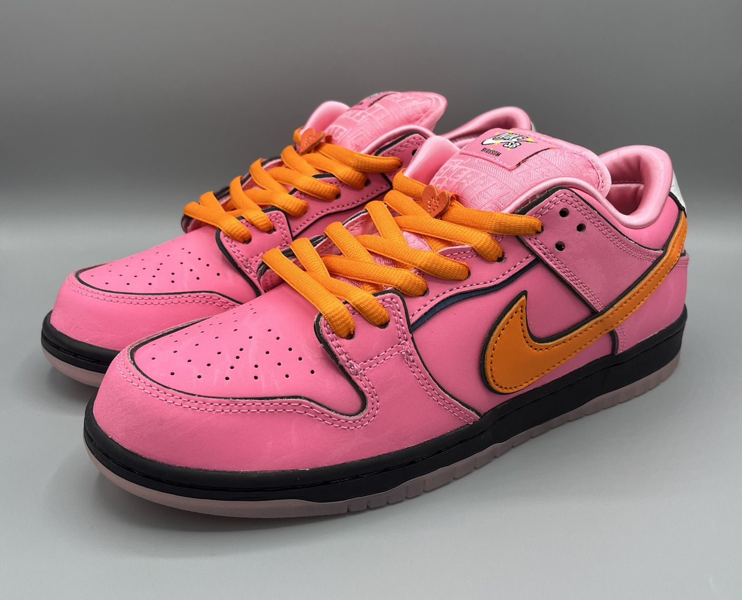 SB Dunk Low x The Powerpuff Girls "Blossom"