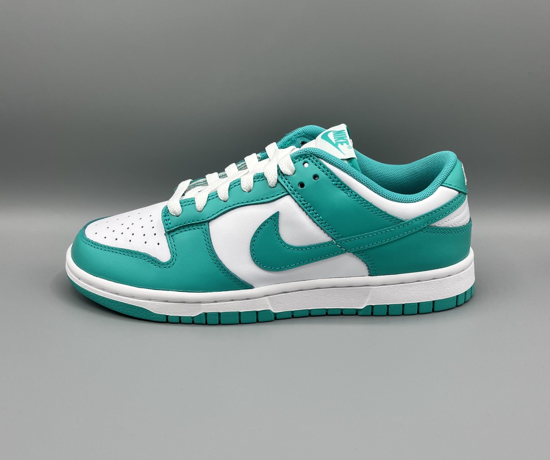 Dunk Low "Clear Jade" - snkrs83