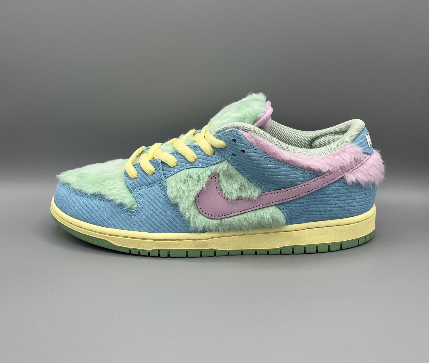 SB Dunk Low x Verdy "Visty"