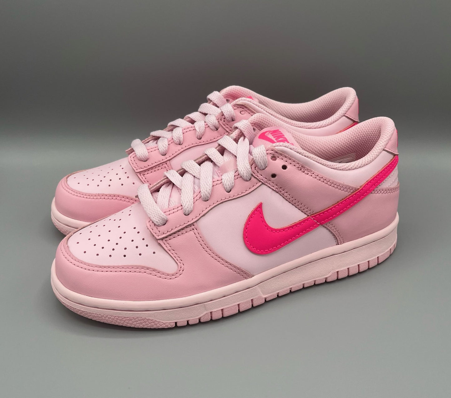 Dunk Low "Triple Pink" - snkrs83