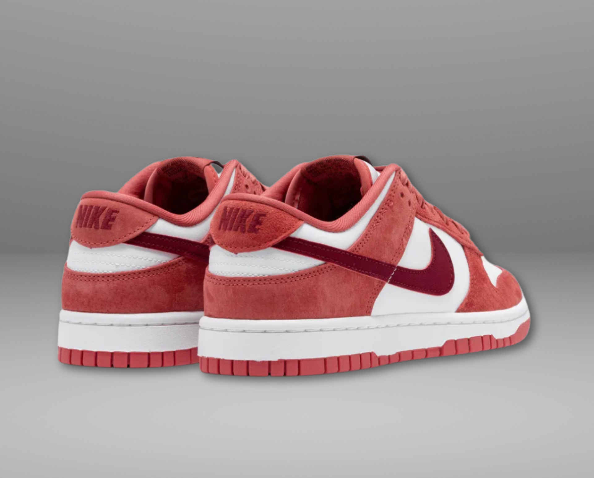 Dunk Low "Valentine's Day" - snkrs83