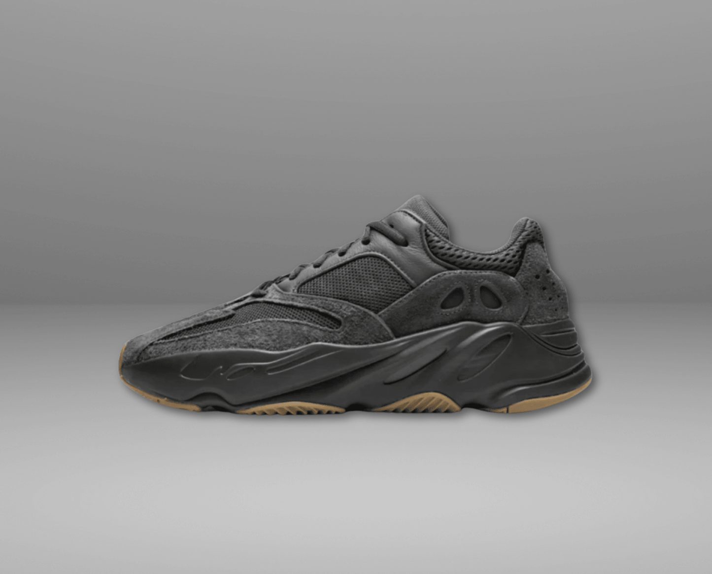 Yeezy 700 "Utility Black" - snkrs83