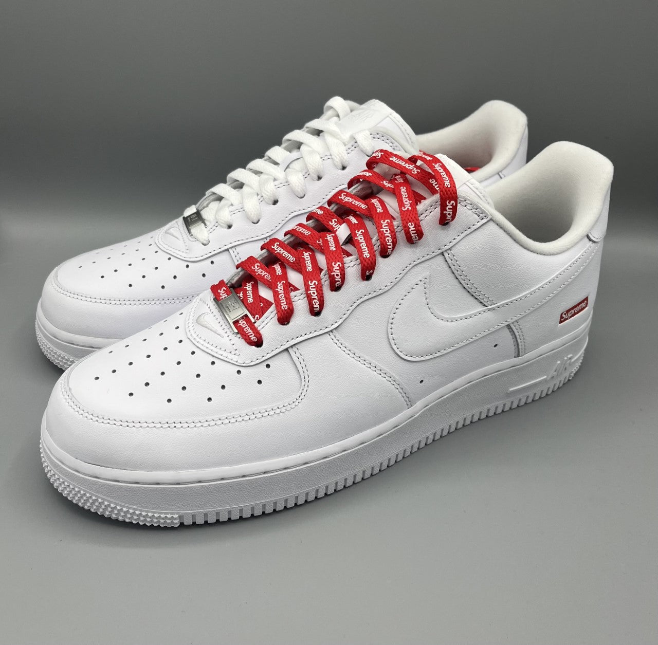 Snkrs83 Nike Air Force 1 Low x Supreme White snkrs83