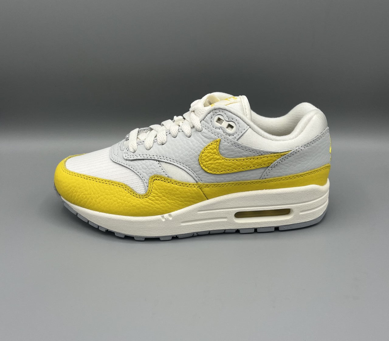 Air Max 1 "Tour Yellow" - snkrs83