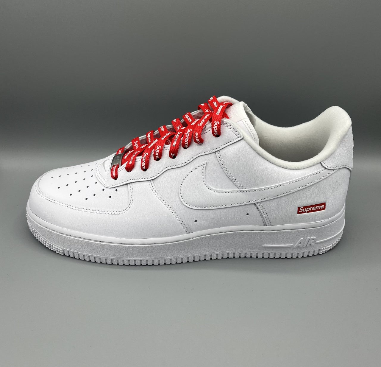 Air Force 1 Low x Supreme "White" - snkrs83