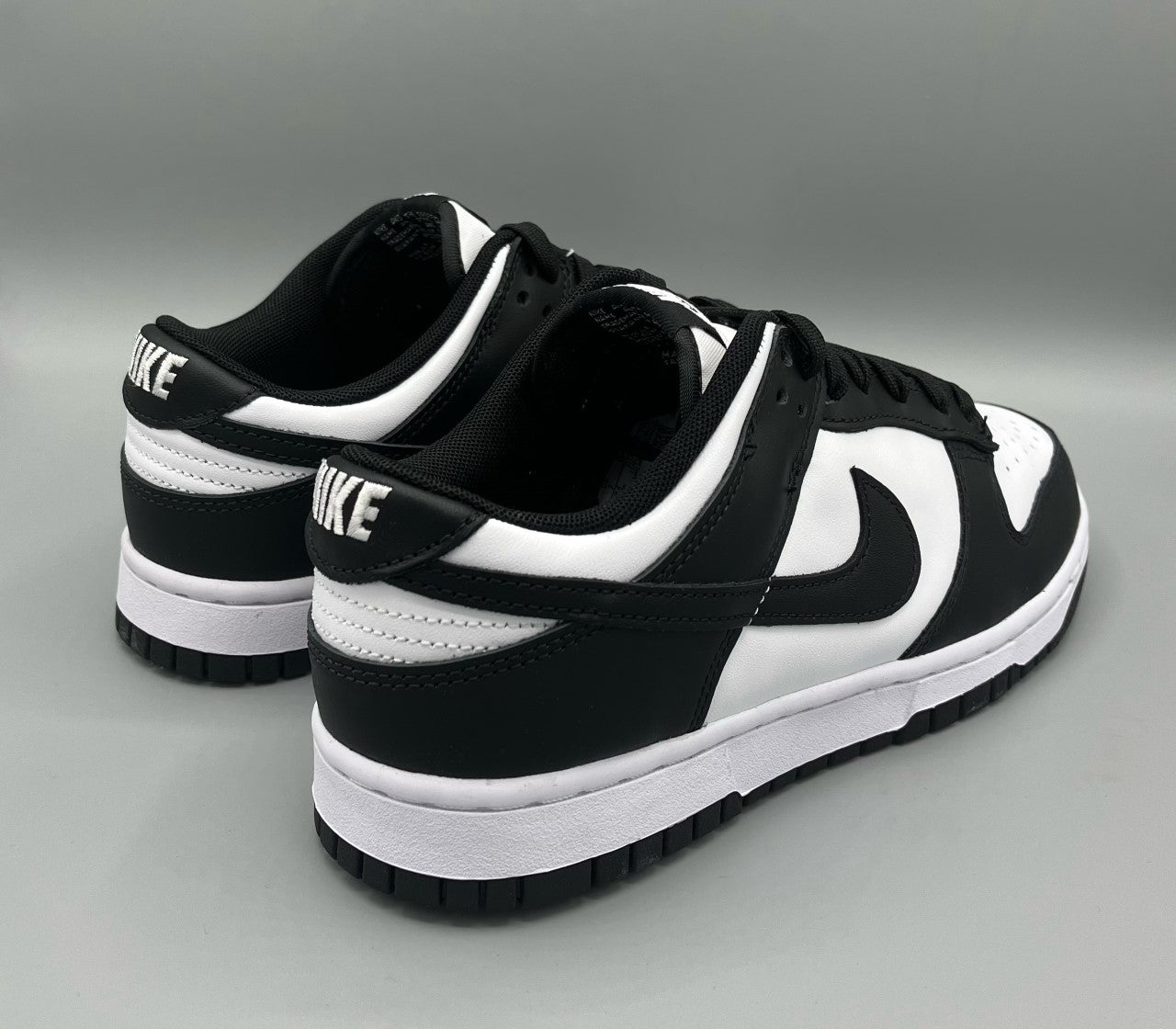 Dunk Low Retro "Black and White" - snkrs83